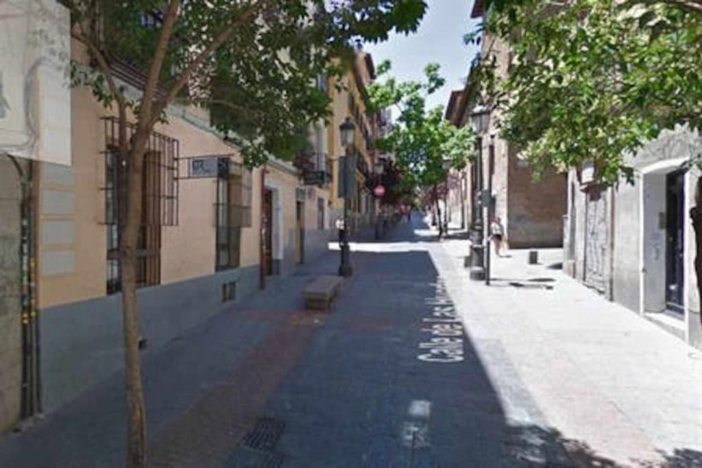 Calle Huertas Acogedor By Regalatemadrid Exterior photo